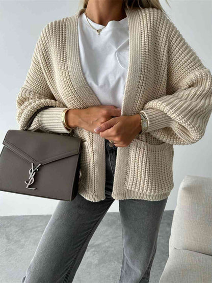 Cardigan Aperto con Spalle Cadenti per uno Stile Informale e Chic