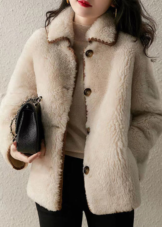 Cappotto Beige Fitted con Collo Peter Pan e Tasche per l'Inverno