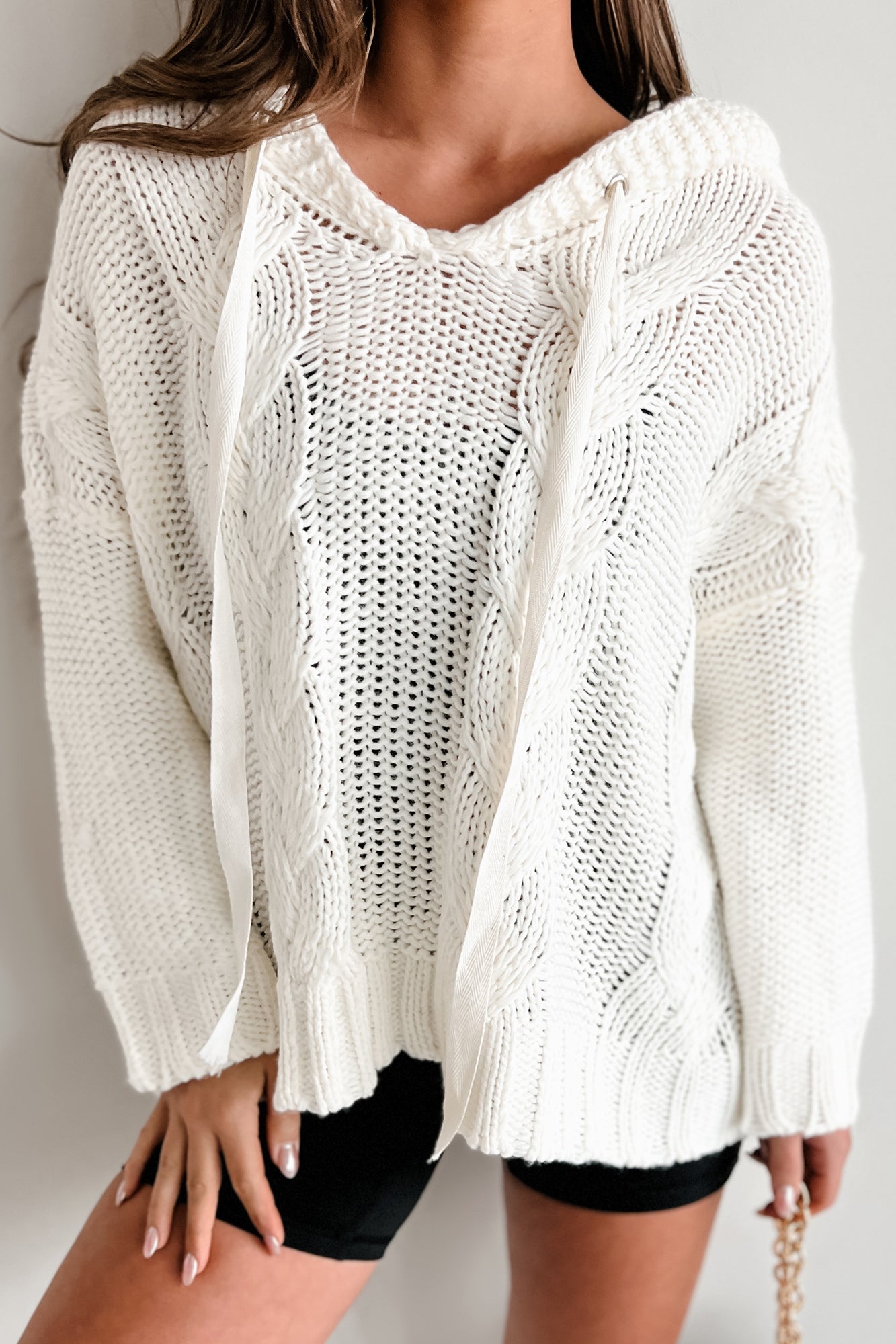 Felpa con Cappuccio in Maglia Intrecciata per un Look Chic