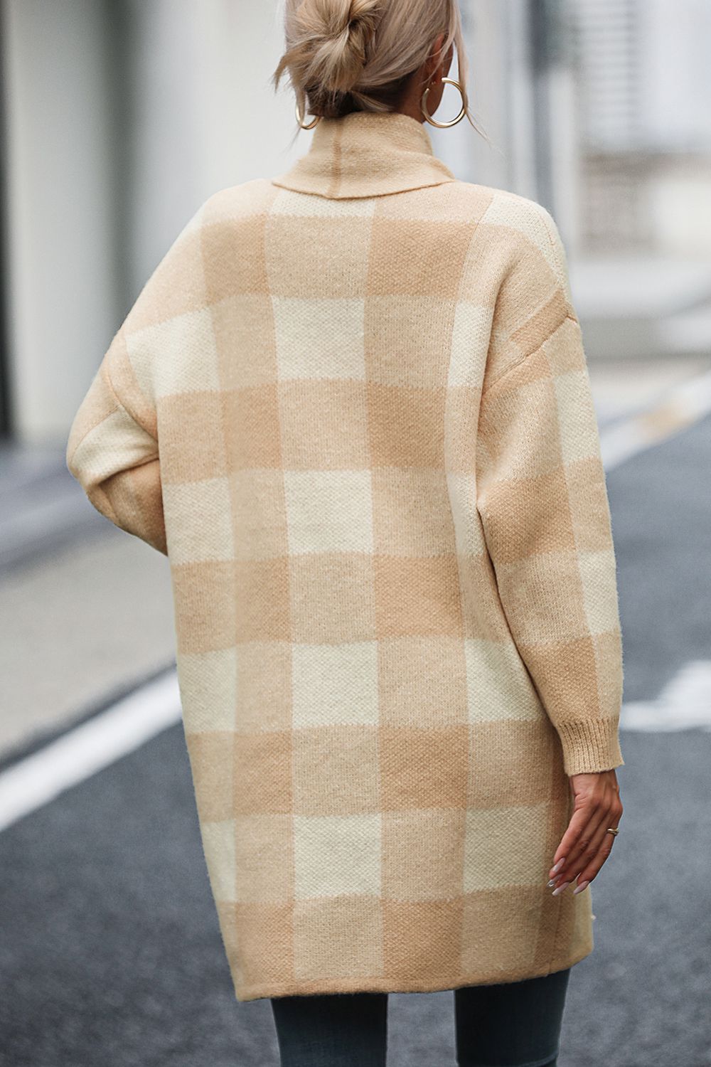 Cardigan a Quadri con Spalle Cadute e Tasca di Luca